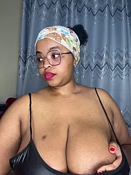 Linahlove online show from March 1, 2026, 4:40 pm