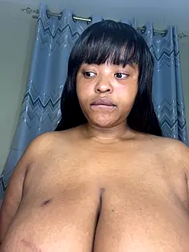 Snapshot of Linahlove chatting on November 3, 2025, 9:07 pm Linahlove online show from November 3, 2025, 9:07 pm