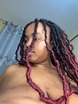 Snapshot of Linahlove chatting on November 21, 2025, 4:50 pm Linahlove online show from November 21, 2025, 4:50 pm