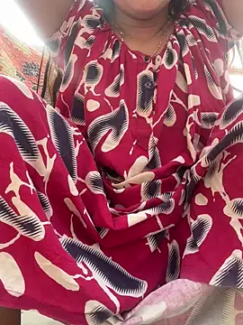 Snapshot of Ishikarana chatting on November 6, 2025, 2:04 am Ishikarana online show from November 6, 2025, 2:04 am