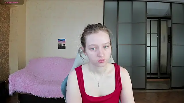 Ksuhesa online show from April 3, 2026, 1:01 am