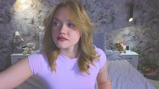 Aurora Golden1 online show from March 26, 2026, 12:53 am