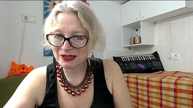 Snapshot of Zosya1111 chatting on February 1, 2025, 1:30 pm Zosya1111 online show from February 1, 2025, 1:30 pm