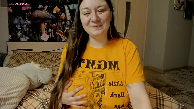 Snapshot of AlisaBacker chatting on November 13, 2025, 6:23 pm AlisaBacker online show from November 13, 2025, 6:23 pm