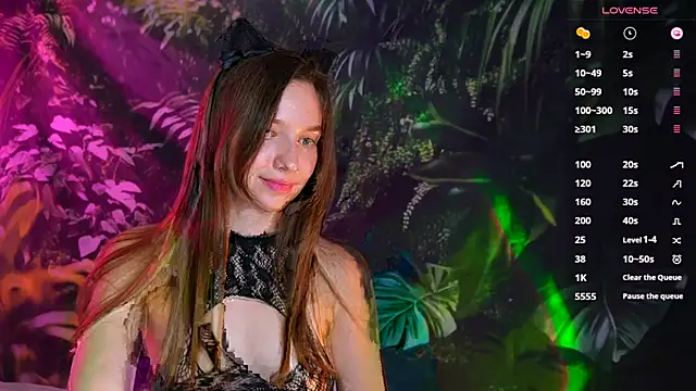 Snapshot of soffy__kisss chatting on March 17, 2025, 4:33 pm soffy  kisss online show from March 17, 2025, 4:33 pm