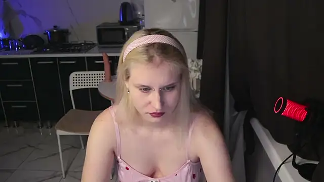 MertyXX online show from February 20, 2026, 10:12 pm