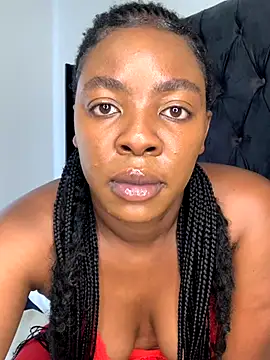 Snapshot of Ass-Queen chatting on November 6, 2025, 7:12 am Ass-Queen online show from November 6, 2025, 7:12 am