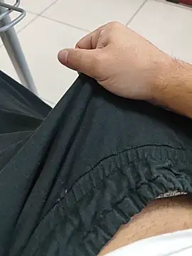 Snapshot of ertance40 chatting on February 28, 2026, 7:41 am ertance40 online show from February 28, 2026, 7:41 am