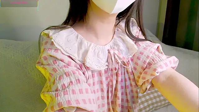 Snapshot of Embez-Damdang chatting on March 20, 2025, 9:24 pm Embez-Damdang online show from March 20, 2025, 9:24 pm