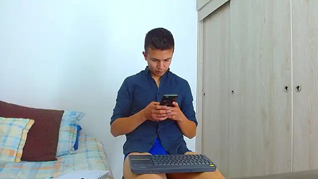 Snapshot of flint_ryan chatting on February 26, 2025, 9:20 pm flint ryan online show from February 26, 2025, 9:20 pm