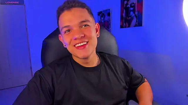 Snapshot of Dunkan_Kravitz chatting on November 9, 2025, 4:27 am Dunkan Kravitz online show from November 9, 2025, 4:27 am