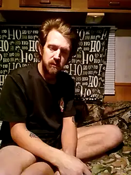 Snapshot of hothippie420 chatting on December 28, 2024, 12:47 am hothippie420 online show from December 28, 2024, 12:47 am