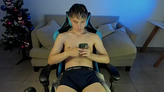 marcusmit online show from December 19, 2024, 6:23 pm