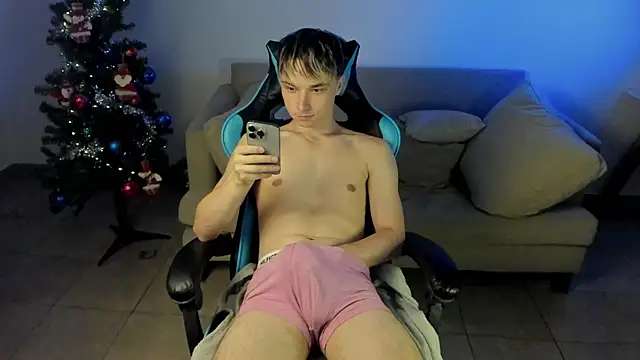 marcusmit online show from December 13, 2024, 7:43 pm