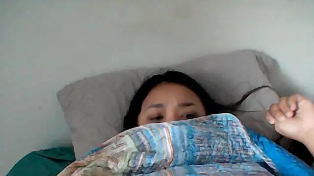 ArisaGonzalez online show from October 28, 2025, 12:37 pm