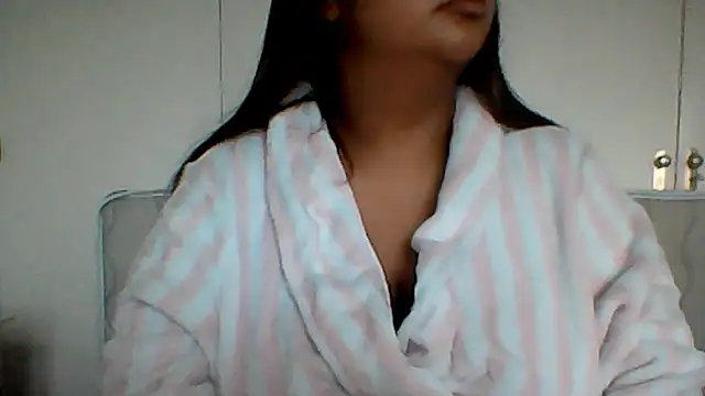 ArisaGonzalez online show from February 11, 2026, 12:49 pm