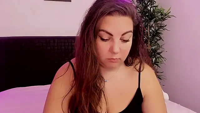 KlaraHope online show from December 6, 2024, 11:27 am