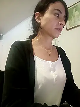 Snapshot of reme_ark23 chatting on November 27, 2025, 3:29 am reme ark23 online show from November 27, 2025, 3:29 am