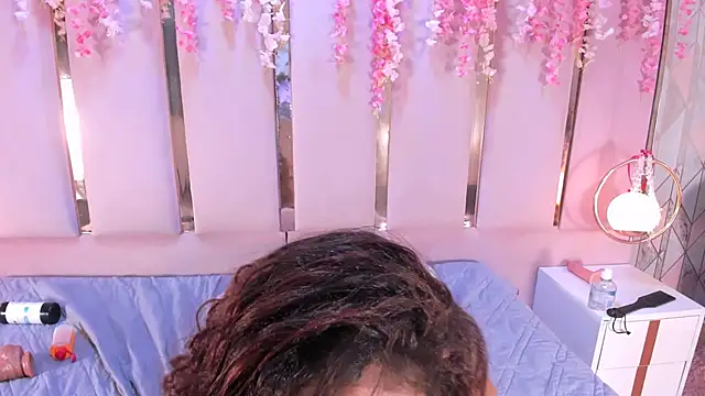 Snapshot of AlinaSweett chatting on March 2, 2025, 10:56 pm AlinaSweett online show from March 2, 2025, 10:56 pm