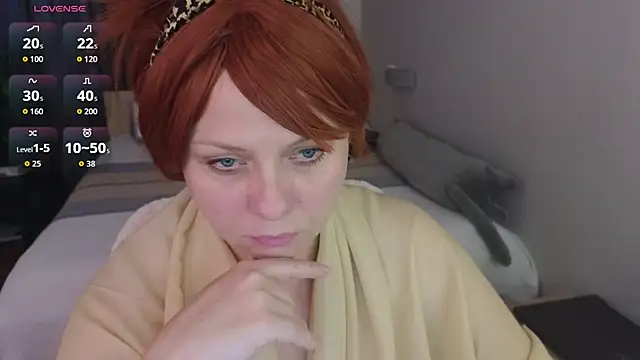 Snapshot of Gray_swann chatting on November 19, 2025, 9:42 am Gray swann online show from November 19, 2025, 9:42 am