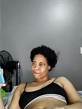Snapshot of Su_Duarte_1 chatting on October 3, 2025, 1:53 am Su Duarte 1 online show from October 3, 2025, 1:53 am