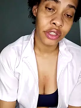 Snapshot of Su_Duarte_1 chatting on October 8, 2025, 1:51 am Su Duarte 1 online show from October 8, 2025, 1:51 am