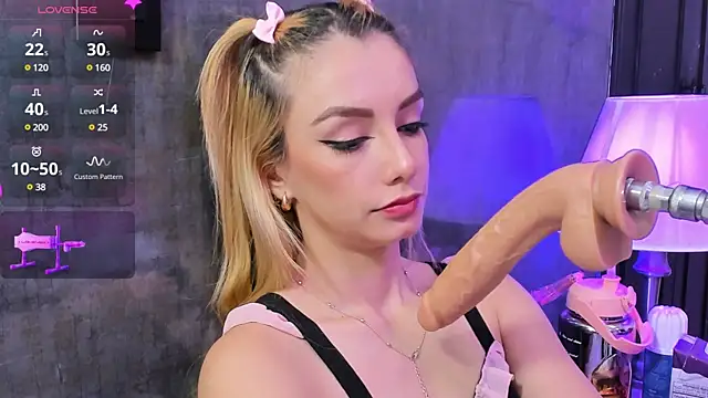 valentinna montes online show from February 12, 2025, 2:43 pm