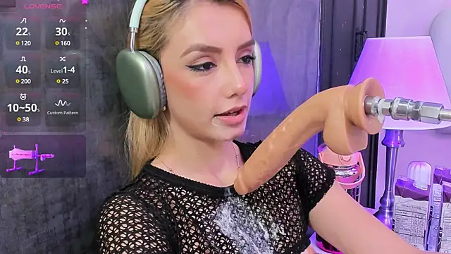 valentinna montes online show from February 13, 2025, 2:52 pm