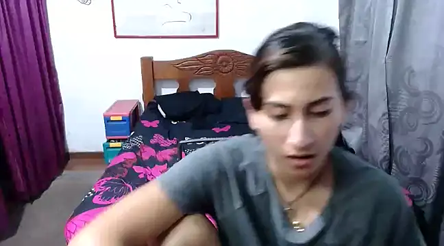 Snapshot of LadyMilk003 chatting on January 13, 2025, 7:20 pm LadyMilk003 online show from January 13, 2025, 7:20 pm