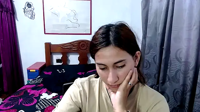 LadyMilk003 online show from October 14, 2025, 3:56 pm