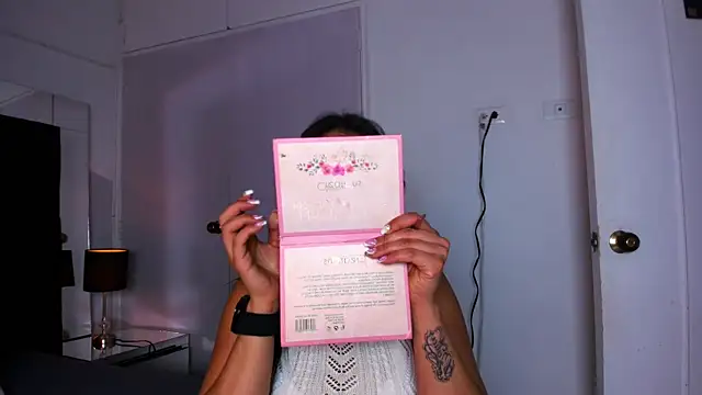 Snapshot of Miaa_Garcia chatting on February 22, 2025, 8:53 pm Miaa Garcia online show from February 22, 2025, 8:53 pm