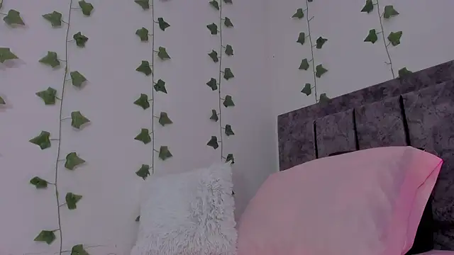 Snapshot of Miaa_Garcia chatting on May 30, 2026, 10:04 pm Miaa Garcia online show from May 30, 2026, 10:04 pm