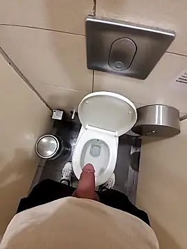 sevvvvsevvvv1 online show from April 12, 2026, 3:04 pm