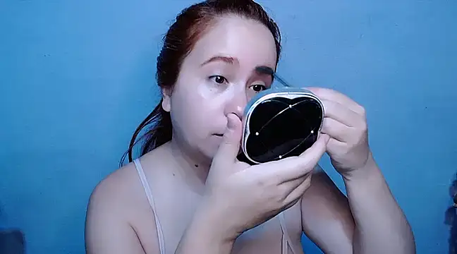 Snapshot of SubLayla01 chatting on February 4, 2025, 11:27 am SubLayla01 online show from February 4, 2025, 11:27 am