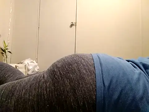 Snapshot of missthickness35_Pika chatting on November 22, 2025, 3:22 pm missthickness35 Pika online show from November 22, 2025, 3:22 pm