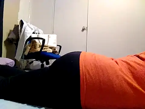 Snapshot of missthickness35_Pika chatting on November 8, 2025, 9:29 pm missthickness35 Pika online show from November 8, 2025, 9:29 pm