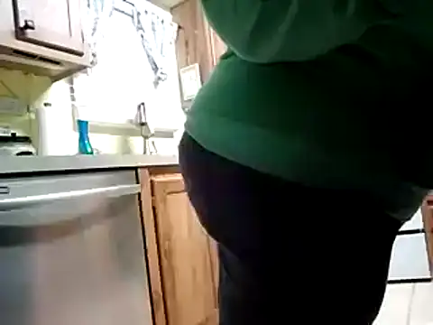 Snapshot of missthickness35_Pika chatting on February 17, 2025, 3:36 am missthickness35 Pika online show from February 17, 2025, 3:36 am