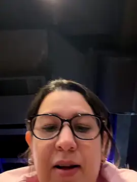 amooraaamoon online show from November 17, 2025, 1:15 pm