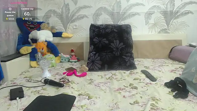 CamDiva113 online show from March 13, 2026, 11:10 pm