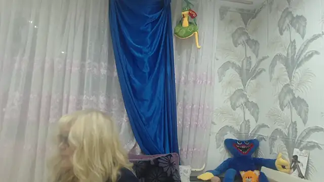 Snapshot of CamDiva113 chatting on October 16, 2025, 2:36 pm CamDiva113 online show from October 16, 2025, 2:36 pm