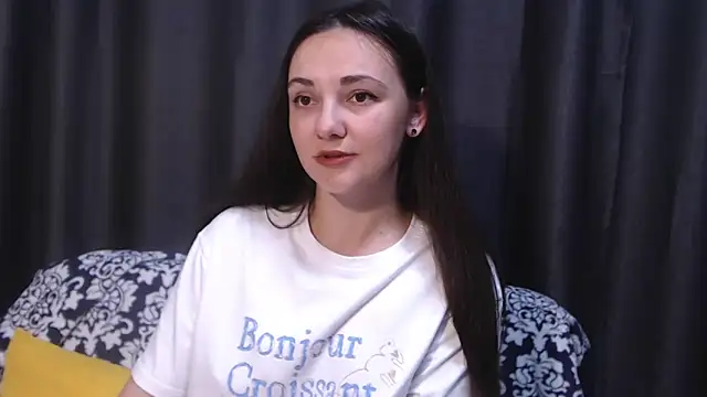 Snapshot of StacyMind chatting on October 7, 2025, 11:28 pm StacyMind online show from October 7, 2025, 11:28 pm