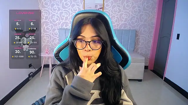 Snapshot of ninfa1_ch chatting on February 10, 2025, 11:15 am ninfa1 ch online show from February 10, 2025, 11:15 am