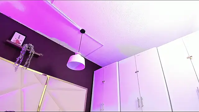 April bowie online show from January 17, 2026, 11:36 am