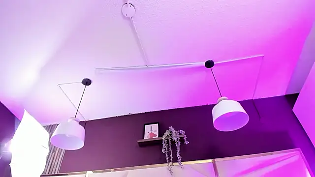 April bowie online show from March 19, 2026, 11:54 am