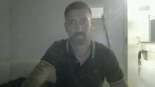Snapshot of vinzz49 chatting on September 22, 2025, 10:38 pm vinzz49 online show from September 22, 2025, 10:38 pm