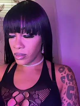 Snapshot of rayemillian chatting on April 11, 2026, 9:18 pm rayemillian online show from April 11, 2026, 9:18 pm