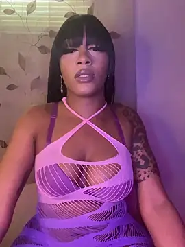 Snapshot of rayemillian chatting on April 15, 2026, 7:58 pm rayemillian online show from April 15, 2026, 7:58 pm