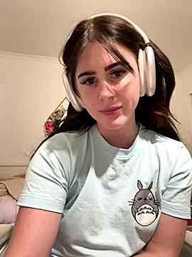 Snapshot of aus_queen chatting on October 30, 2025, 3:53 pm aus queen online show from October 30, 2025, 3:53 pm