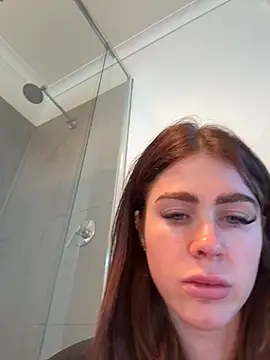 Snapshot of aus_queen chatting on December 2, 2025, 10:55 pm aus queen online show from December 2, 2025, 10:55 pm