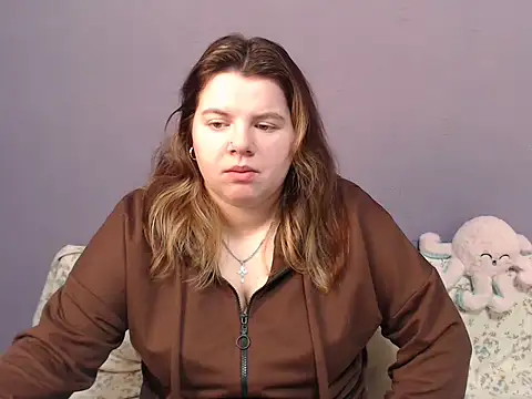 so shy online show from December 2, 2025, 7:32 am